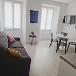 Apartment Piazza Roma Next And Station By Revenue House Como