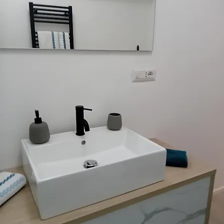 Appartement Piazza Roma Next And Station By Revenue House