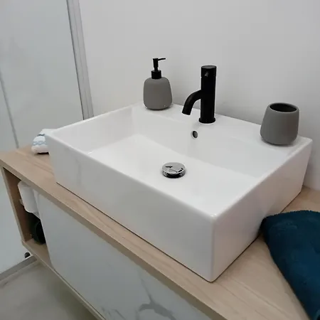 Appartement Piazza Roma Next And Station By Revenue House *