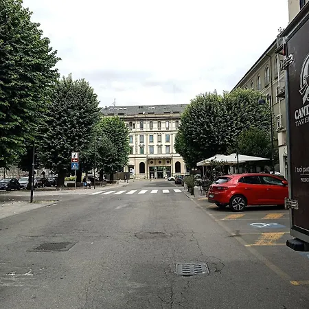 Appartement Piazza Roma Next And Station By Revenue House Como