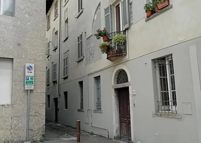 Apartamento Piazza Roma Next And Station By Revenue House *