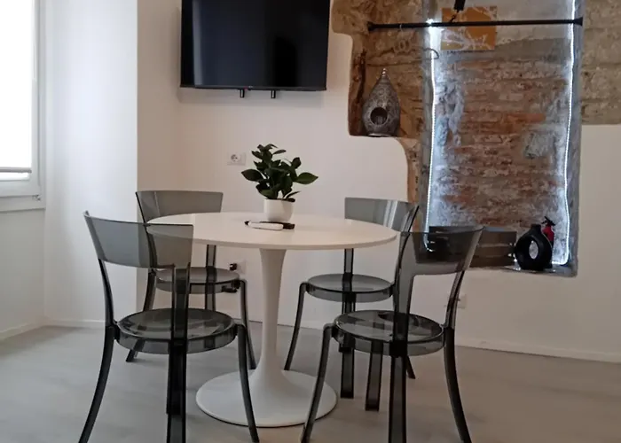 Apartamento Piazza Roma Next And Station By Revenue House