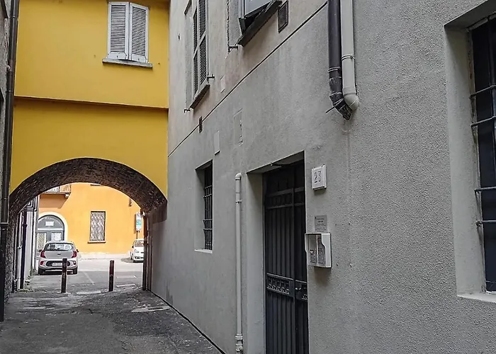 Piazza Roma Next And Station By Revenue House Apartment Como