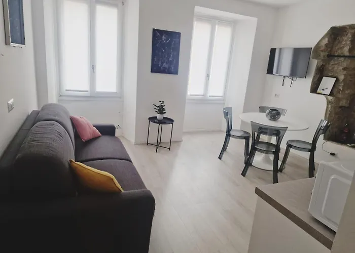 Apartamento Piazza Roma Next And Station By Revenue House Como